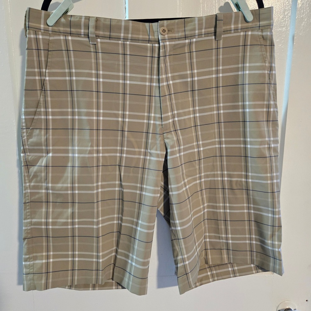 Nike Men's Dri-Fit Plaid Flat Front Shorts in Tan and White
